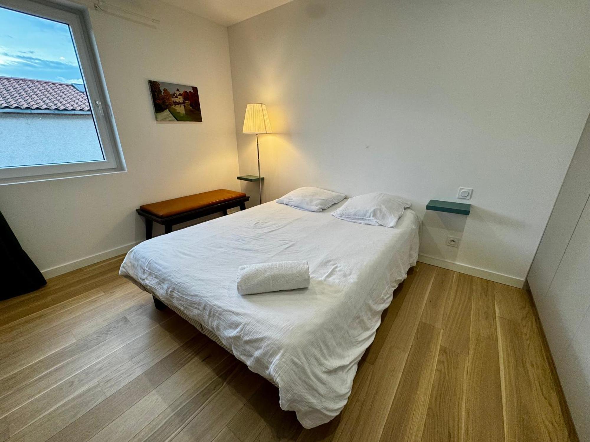 Chambre Privee Climatisee Avec Salle De Bains Partagee-Le Sapin Genay (Rhone) Exterior foto